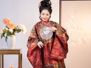 Traditional Chinese Clothing