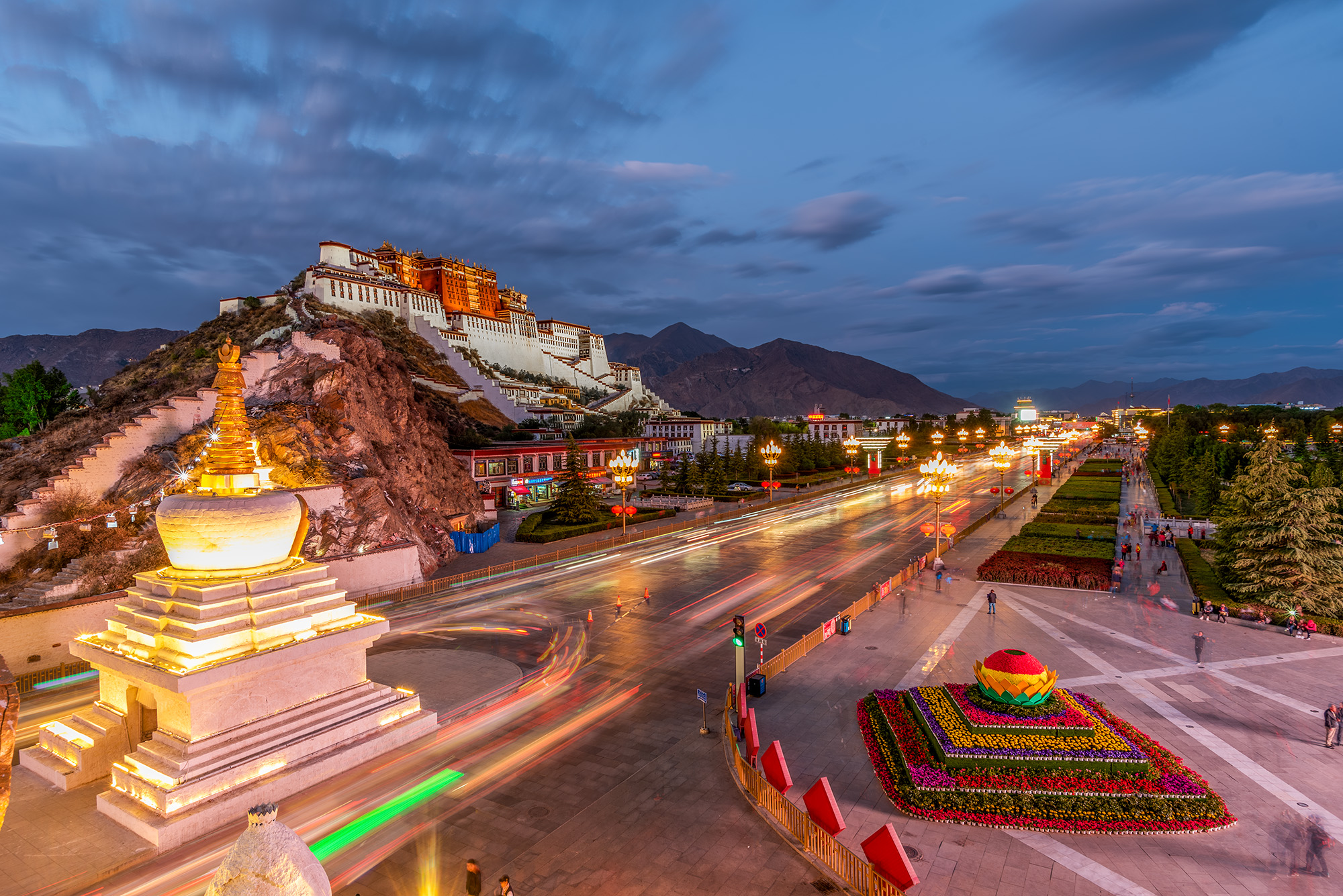 13 Days Trip to Tibet and Panda Wonderland