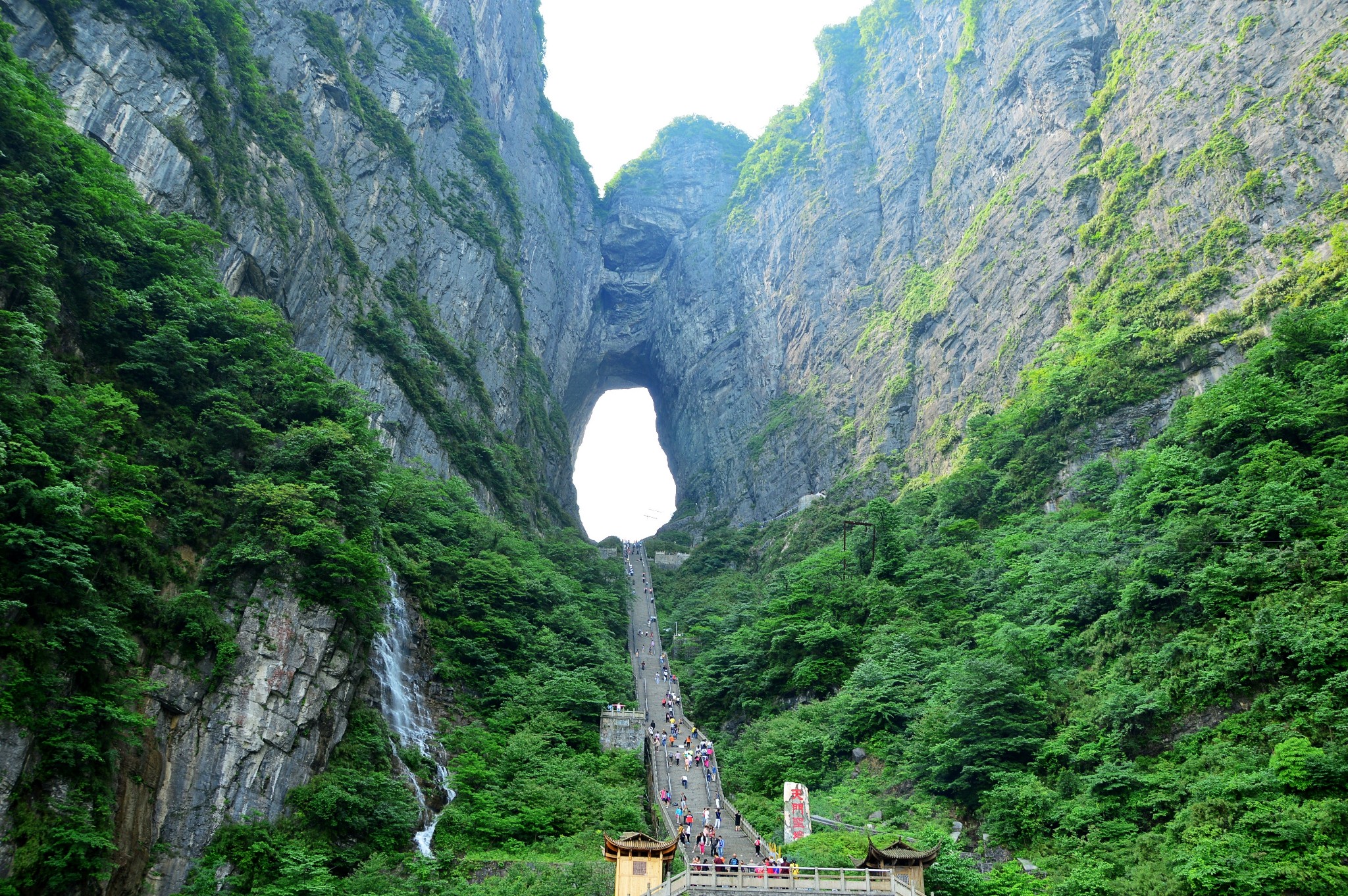 14 Days Enjoy Natural Wonders of Zhangjiajie & Guilin