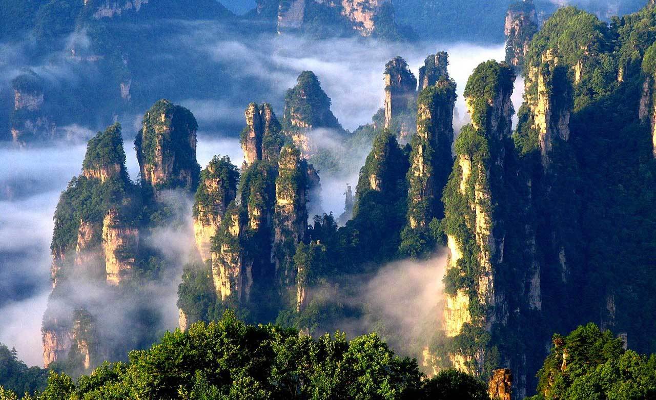14 Days China's Platinum Triangle: Imperial Capitals & Avatar Peaks Adventure