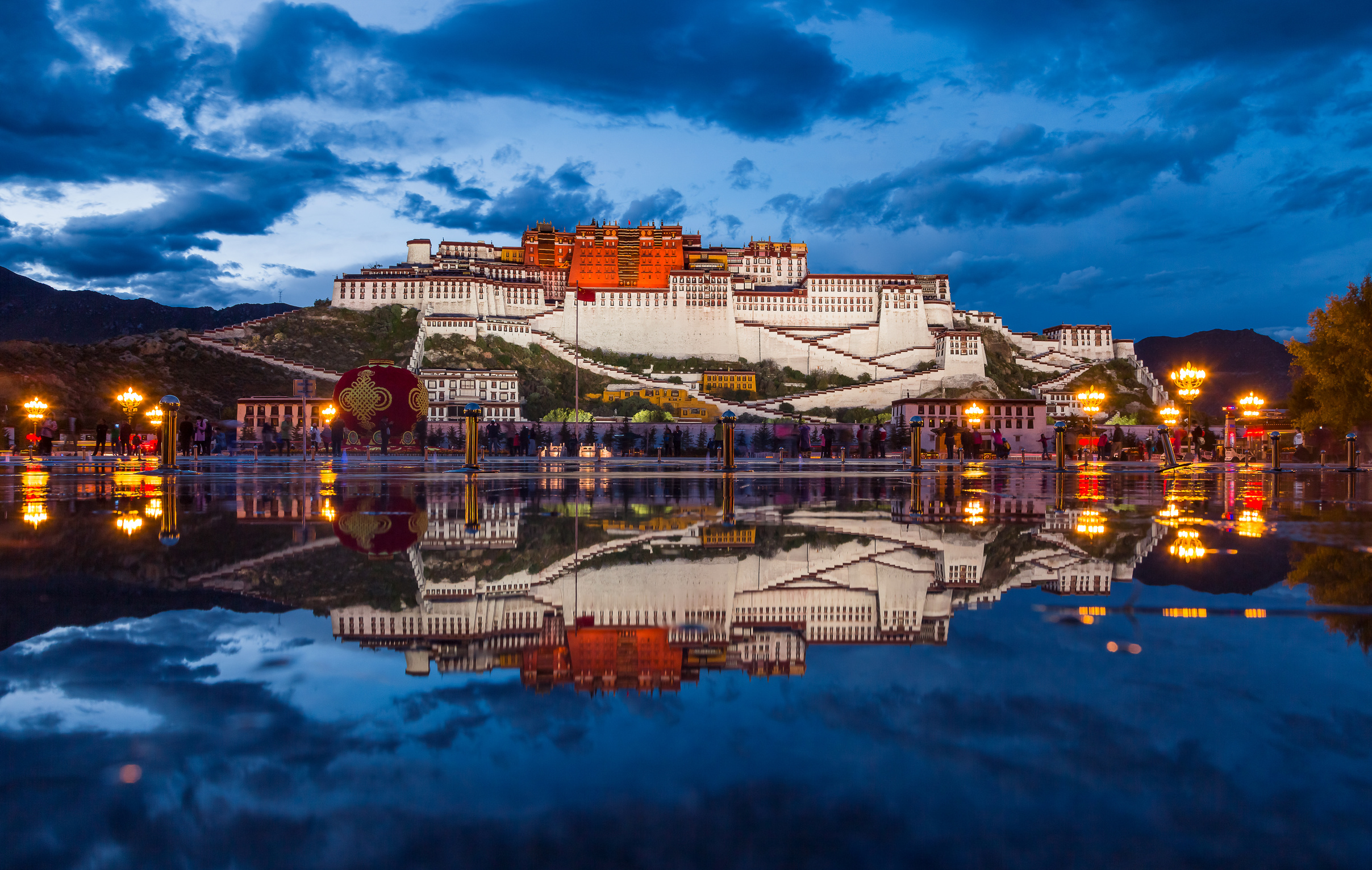 13 Days Trip to Tibet and Panda Wonderland